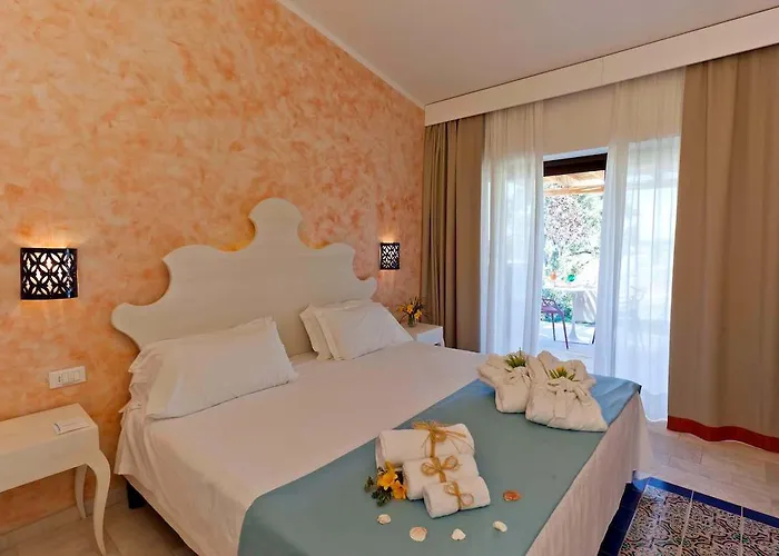 Paradise And 圣特奥多罗